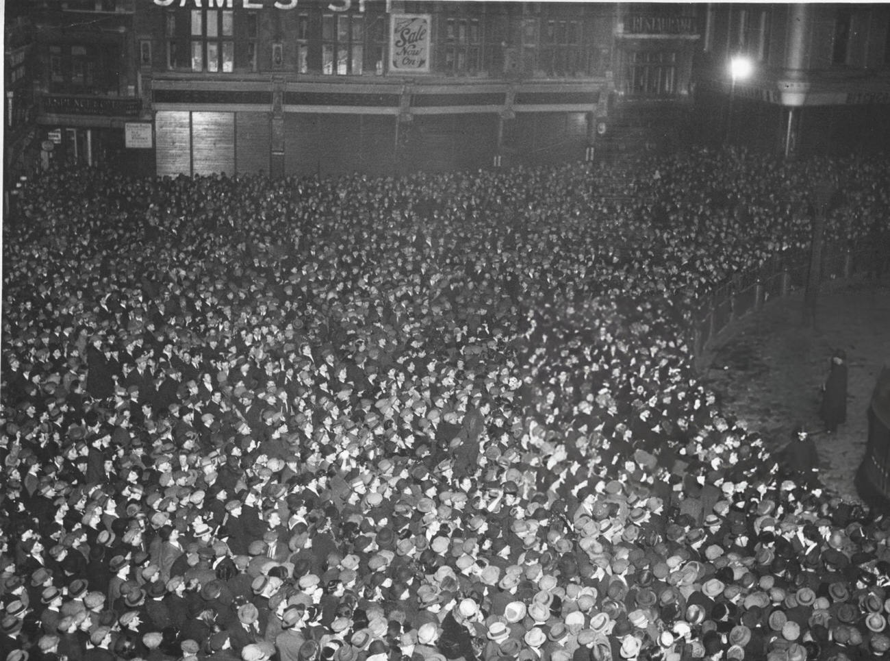 #7 A crowd outside St. Paul’s Cathedral, London, celebrating New Year’s Eve, 1924.