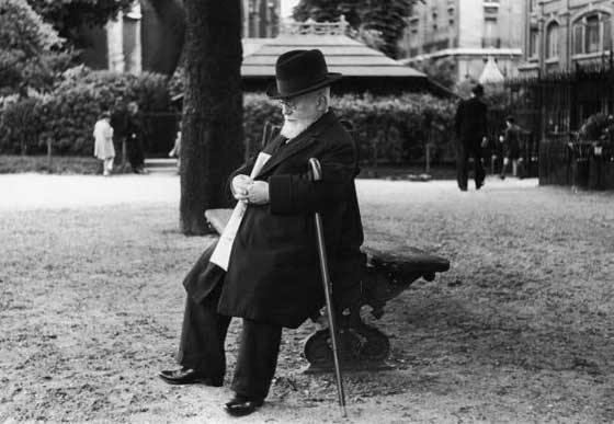 #18 A Parisian man napping from ennui, 1950.