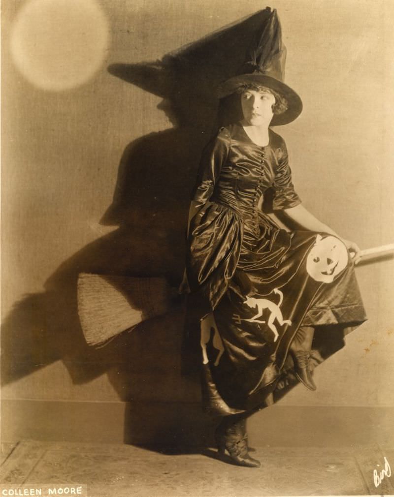 #1 Colleen Moore