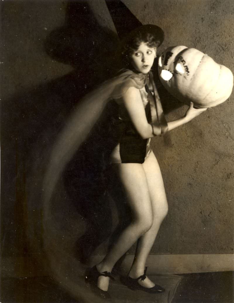#2 Dorothy Dix