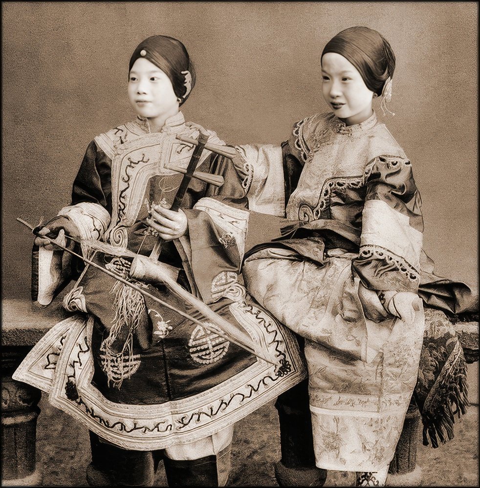 #29 Singing girls, Hong Kong, 1901.