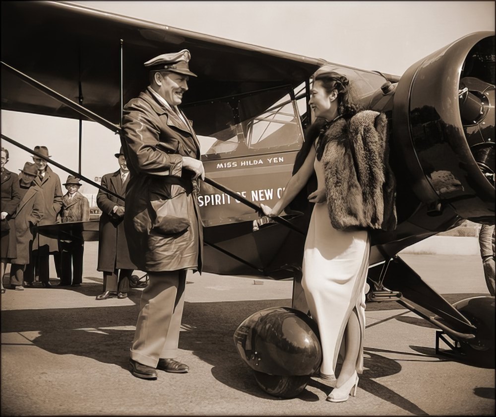 #31 A Chinese aviatrix receives a gift, Washington, D.C., 1939.