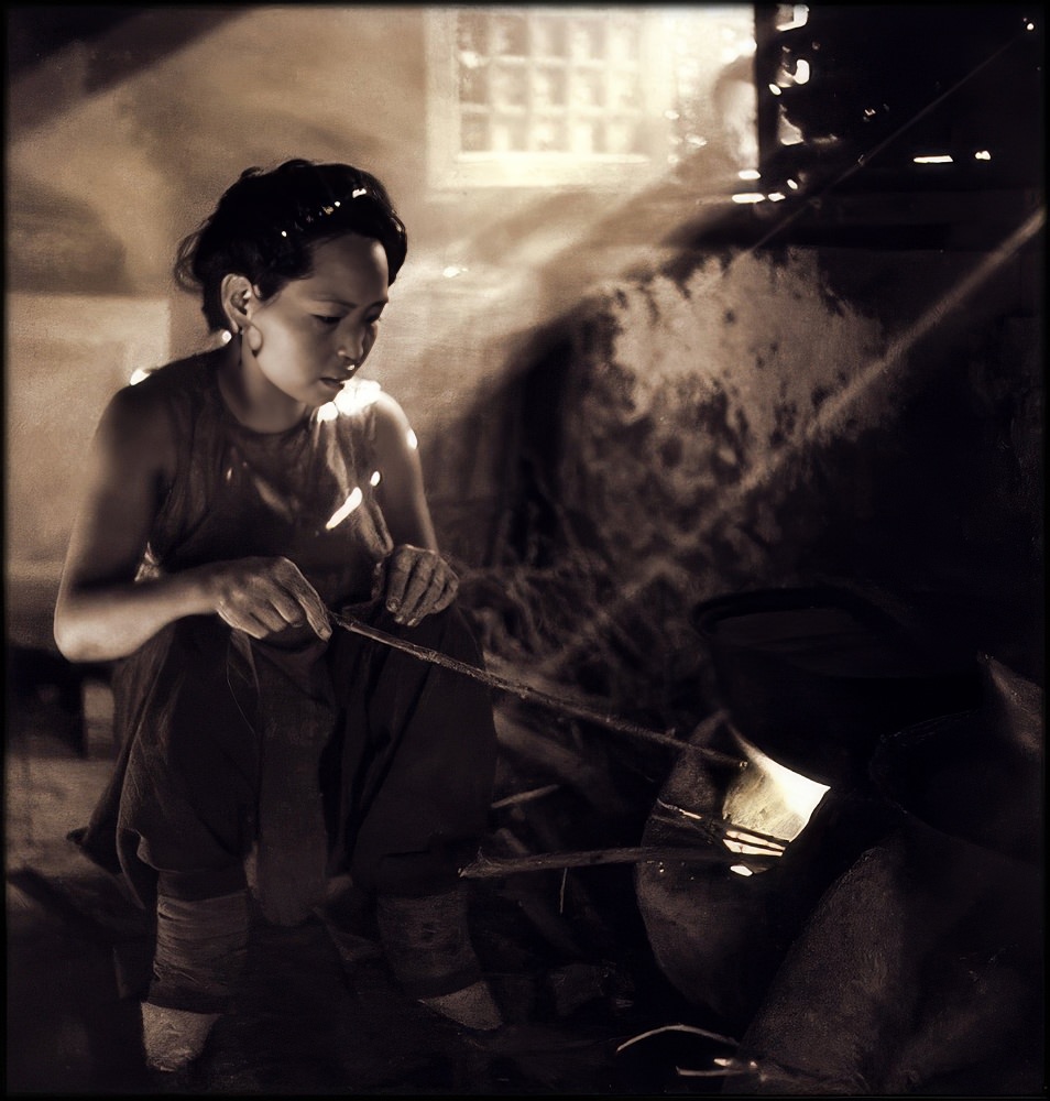 #62 House interior, Lost Tribe Country, 1936.