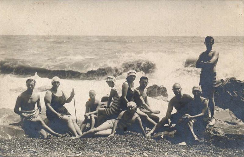 Strong Bodies, Strong Will: Vintage Photos of Soviet Sport Girls in the 1930s Sports