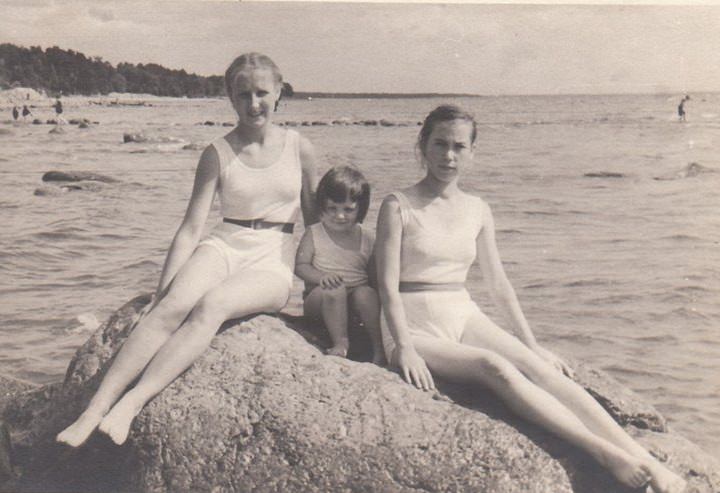 Strong Bodies, Strong Will: Vintage Photos of Soviet Sport Girls in the 1930s Sports
