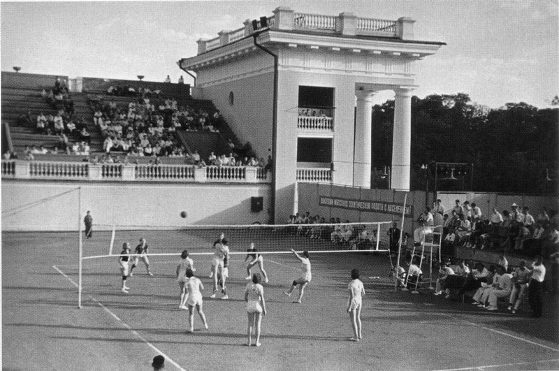 Strong Bodies, Strong Will: Vintage Photos of Soviet Sport Girls in the 1930s Sports