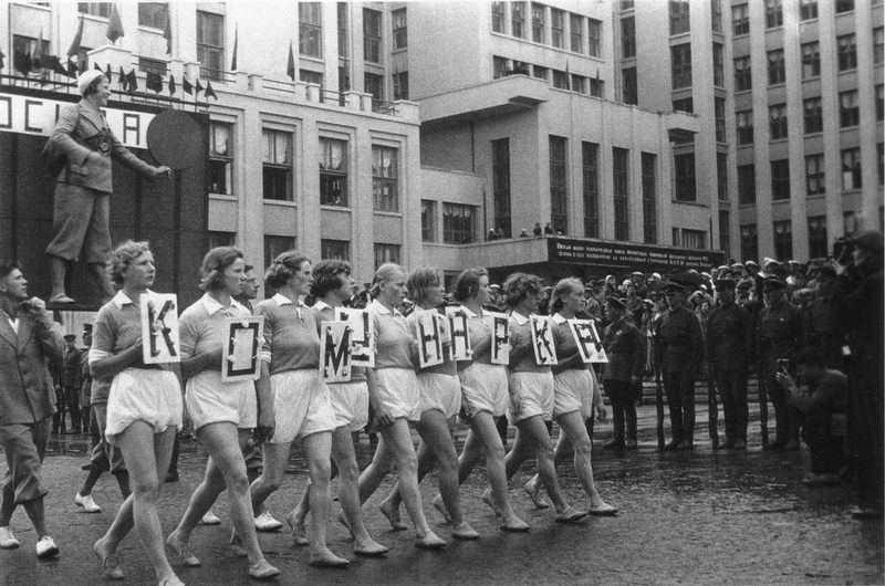 Strong Bodies, Strong Will: Vintage Photos of Soviet Sport Girls in the 1930s Sports