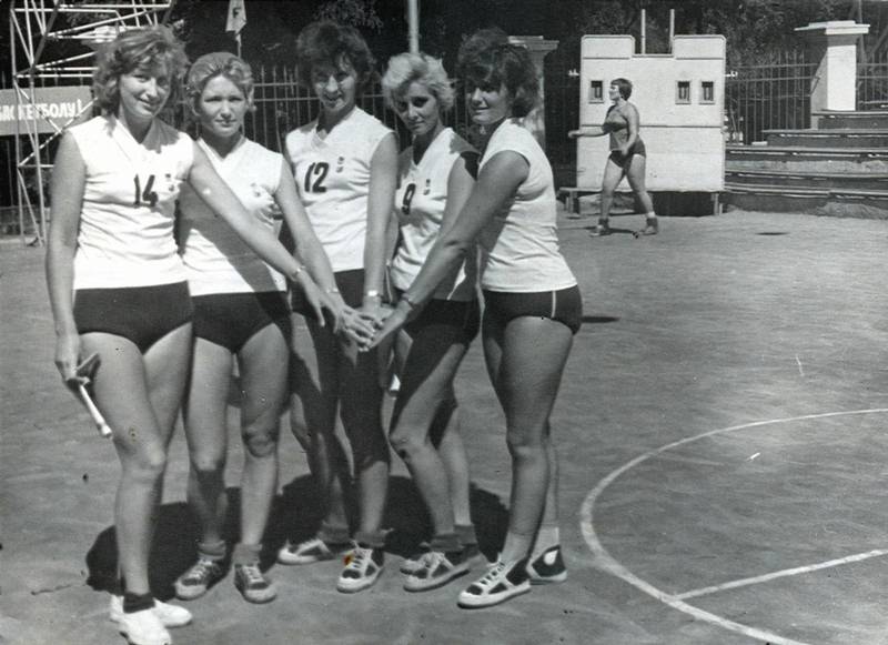Strong Bodies, Strong Will: Vintage Photos of Soviet Sport Girls in the 1930s Sports