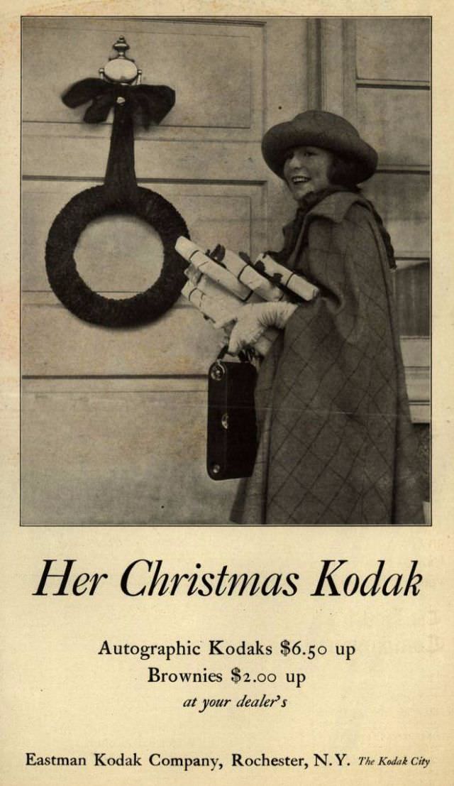 A Picture-Perfect Christmas: Vintage Camera Ads That Will Make You Smile Vintage Ads