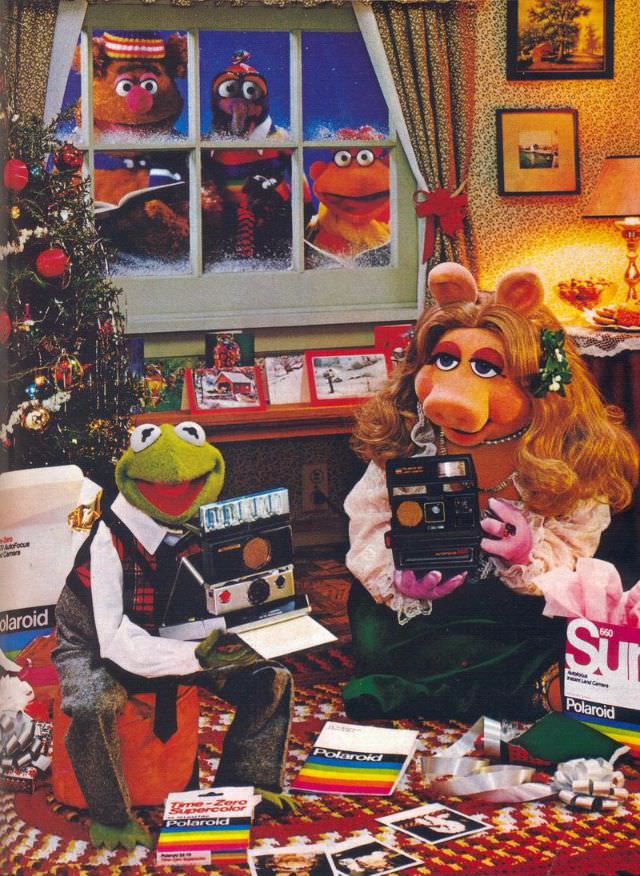 A Picture-Perfect Christmas: Vintage Camera Ads That Will Make You Smile Vintage Ads
