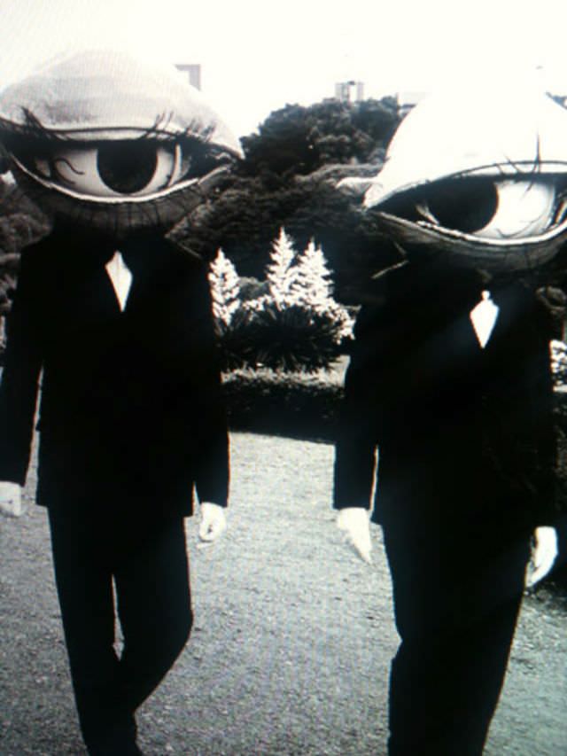 Spooktacularly Strange: Bizarre Vintage Halloween Costumes from the Past Weird