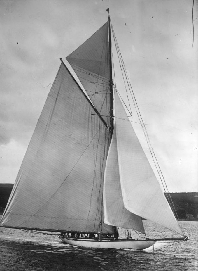 #34 Lipton’s yacht Shamrock.