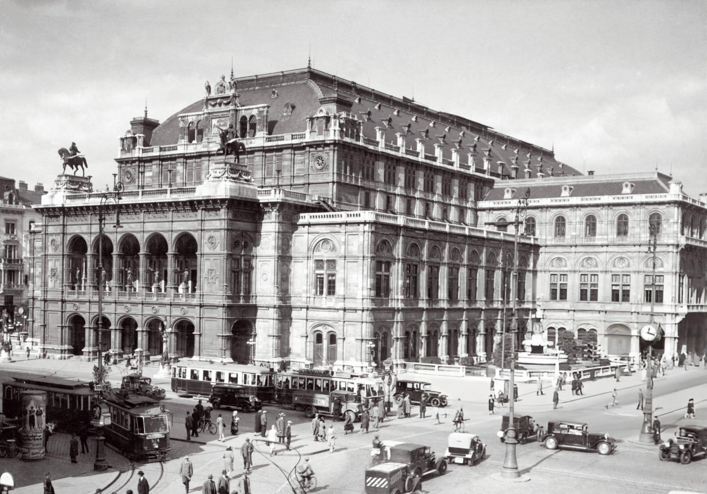 #58 Vienna State Opera, 1930s.