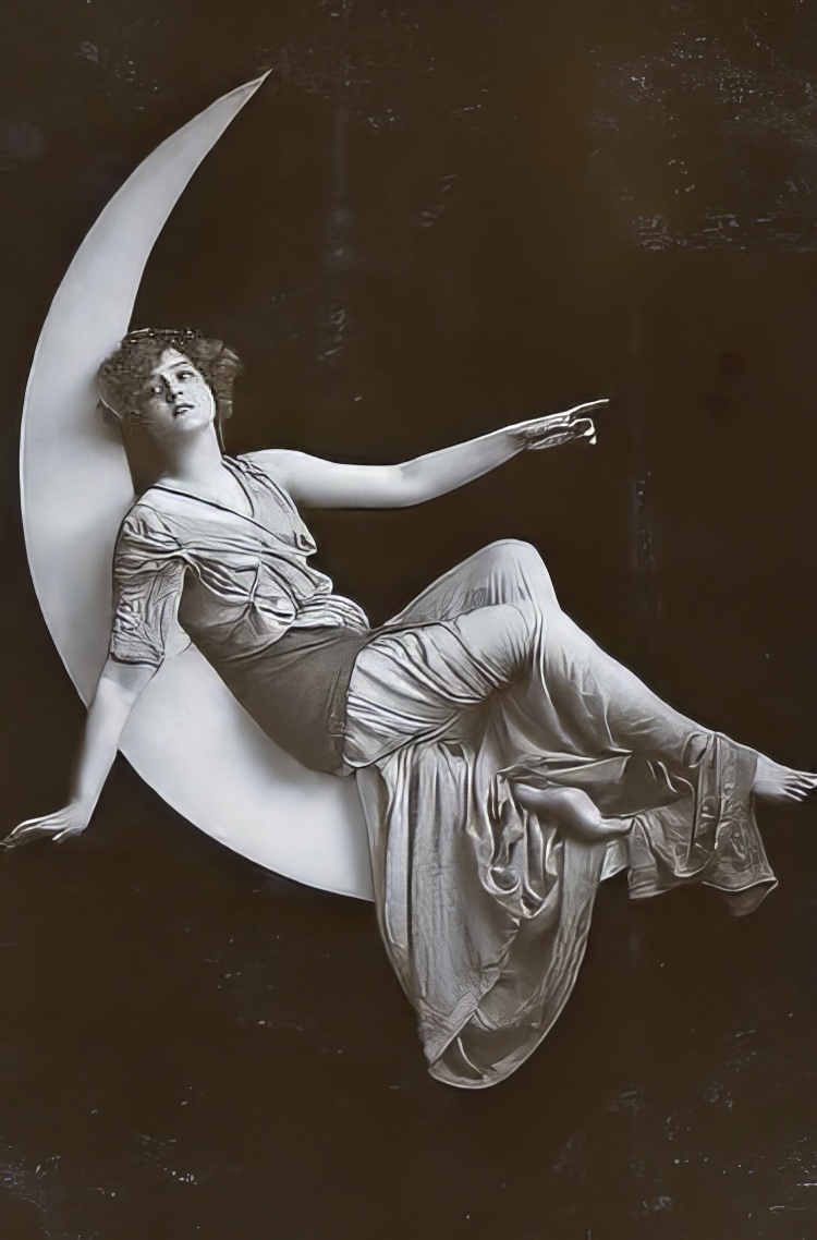 Before Space Travel: Studio Paper Moon Photographs from the Early 1900s Photography