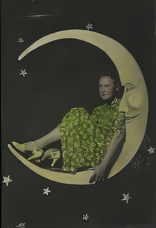 Before Space Travel: Studio Paper Moon Photographs from the Early 1900s Photography