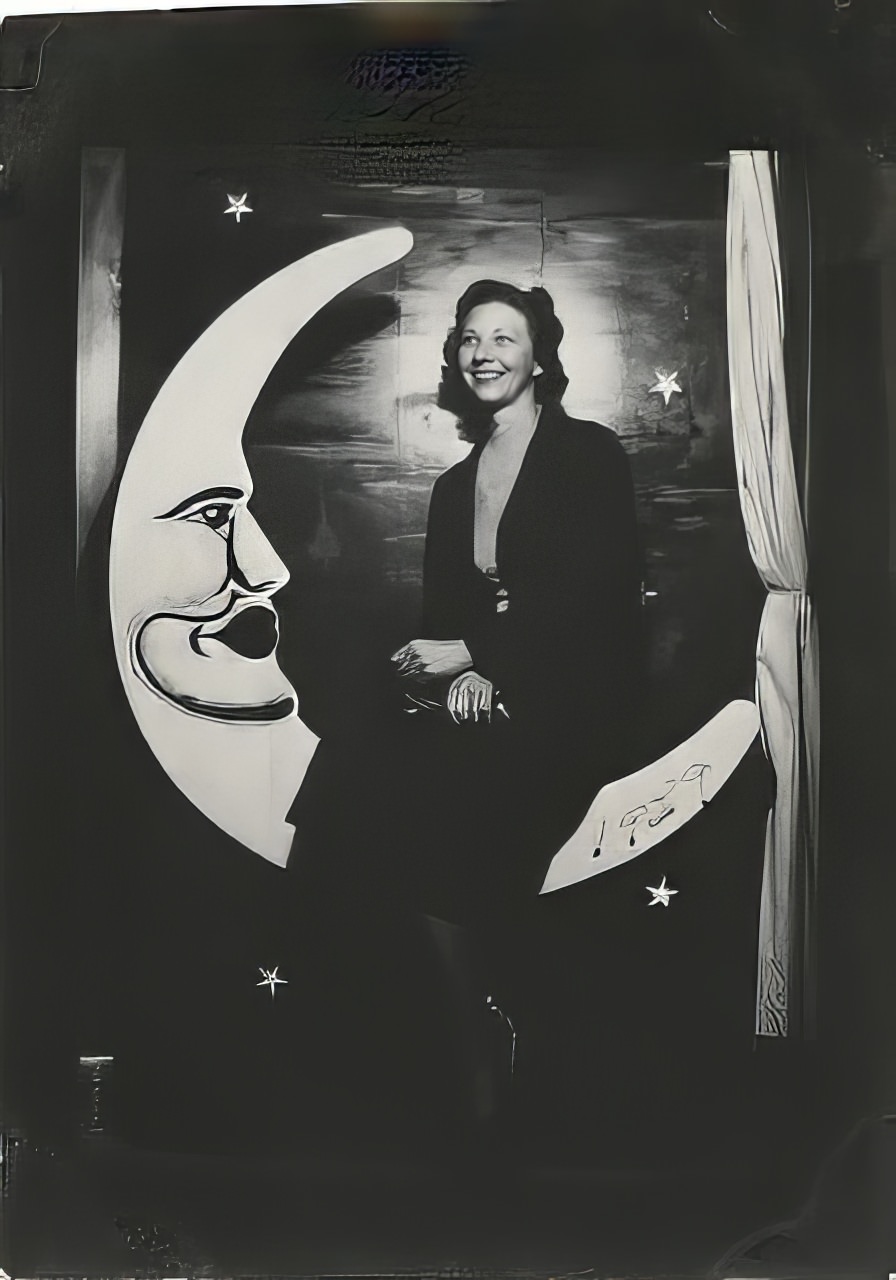 #7  Before Space Travel: Studio Paper Moon Photographs from the Early 1900s #7 Photography