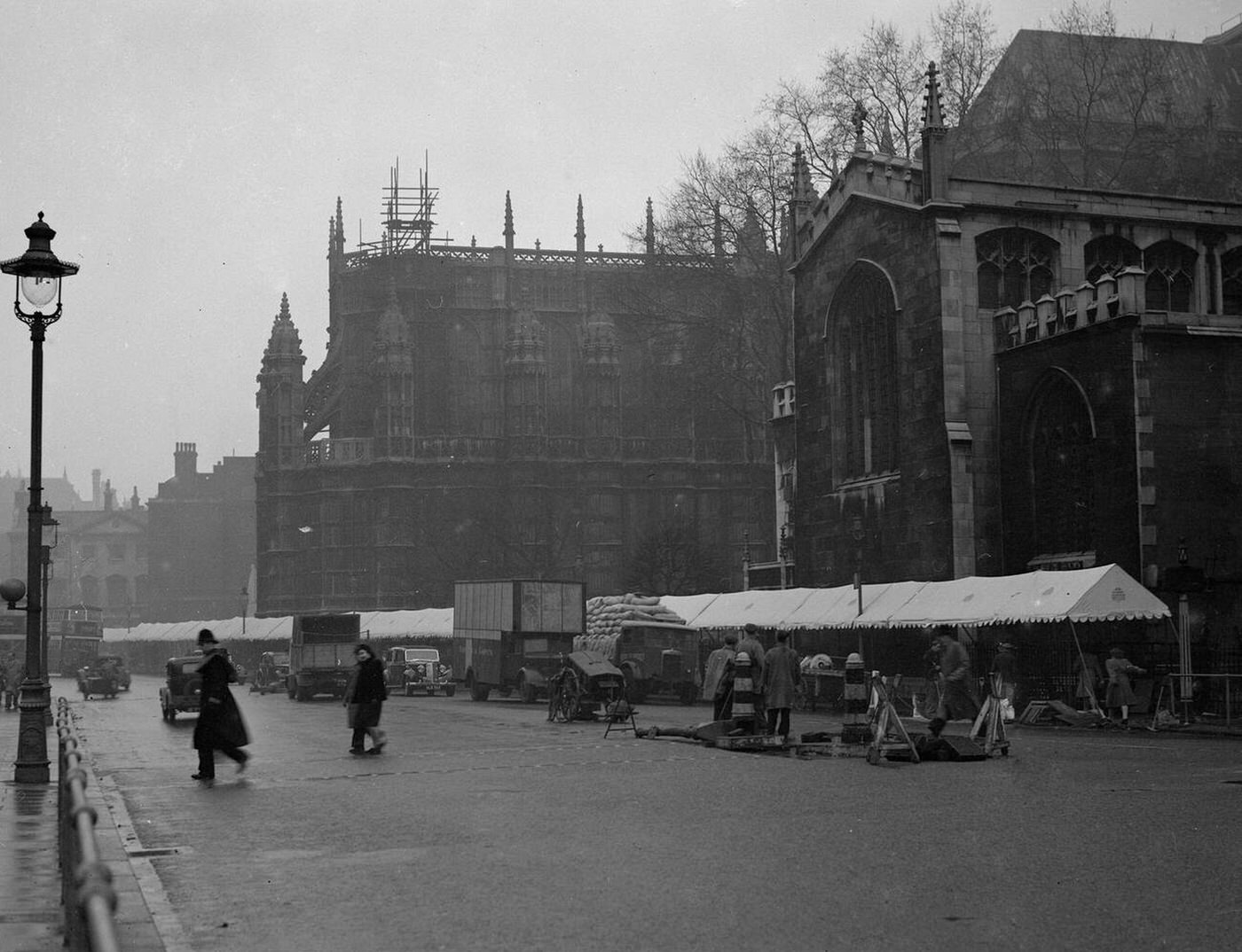 #19 Royal wedding of Princess Elizabeth and Lieutenant Philip Mountbatten at Westminster Abbey, 1947.