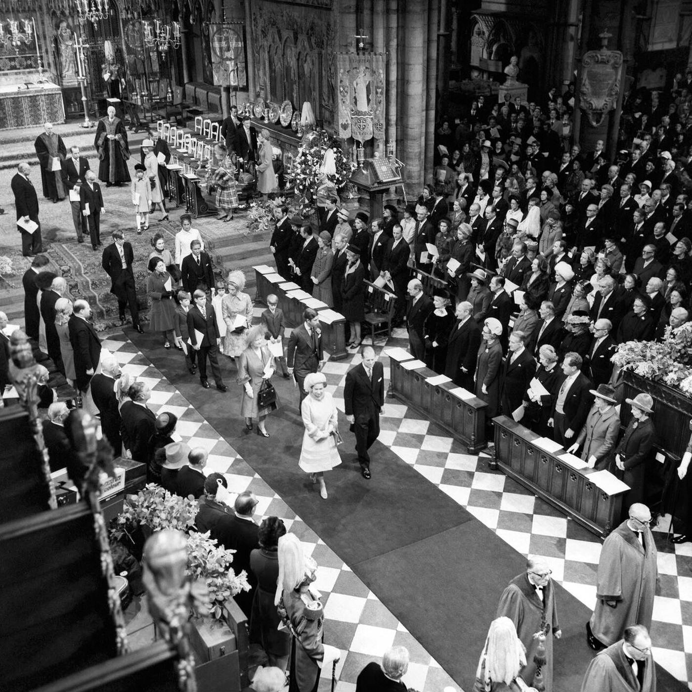 #29 Royalty – Queen Silver Wedding Anniversary – Westminster Abbey.