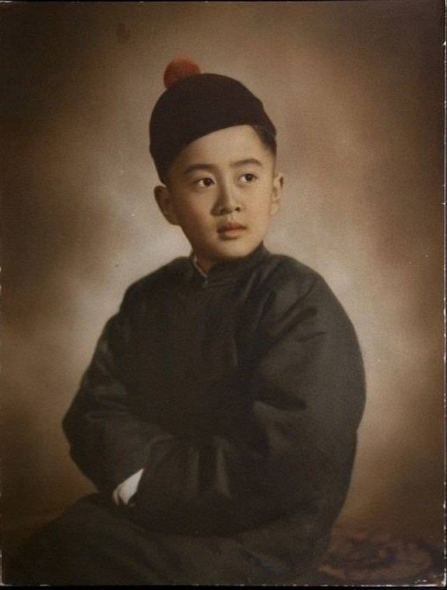 Stunning Shanghai Studio Portraits from the 1920s Photography