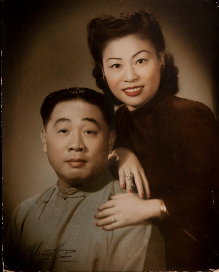 Stunning Shanghai Studio Portraits from the 1920s Photography