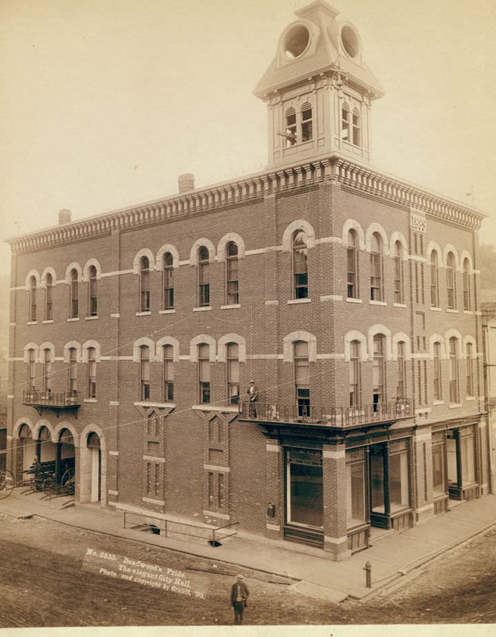 #112 Deadwood’s pride: The elegant City Hall, 1890.