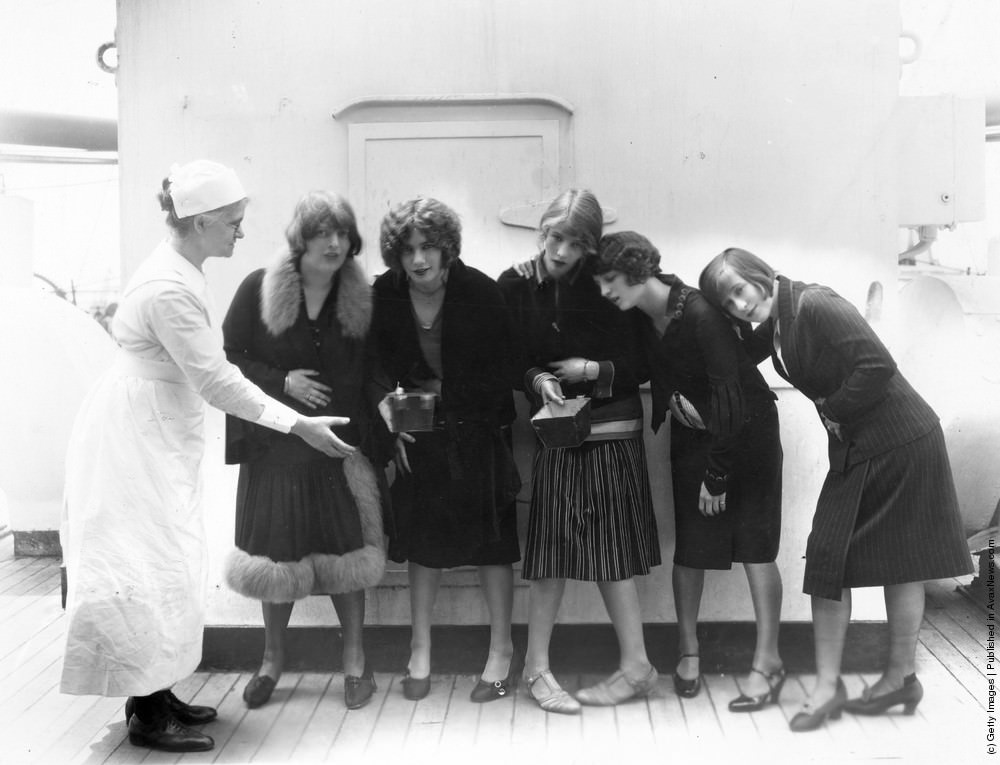 #28 The Hoffman Girls in ‘Shake Your Feet’ at the London Hippodrome, 1927.