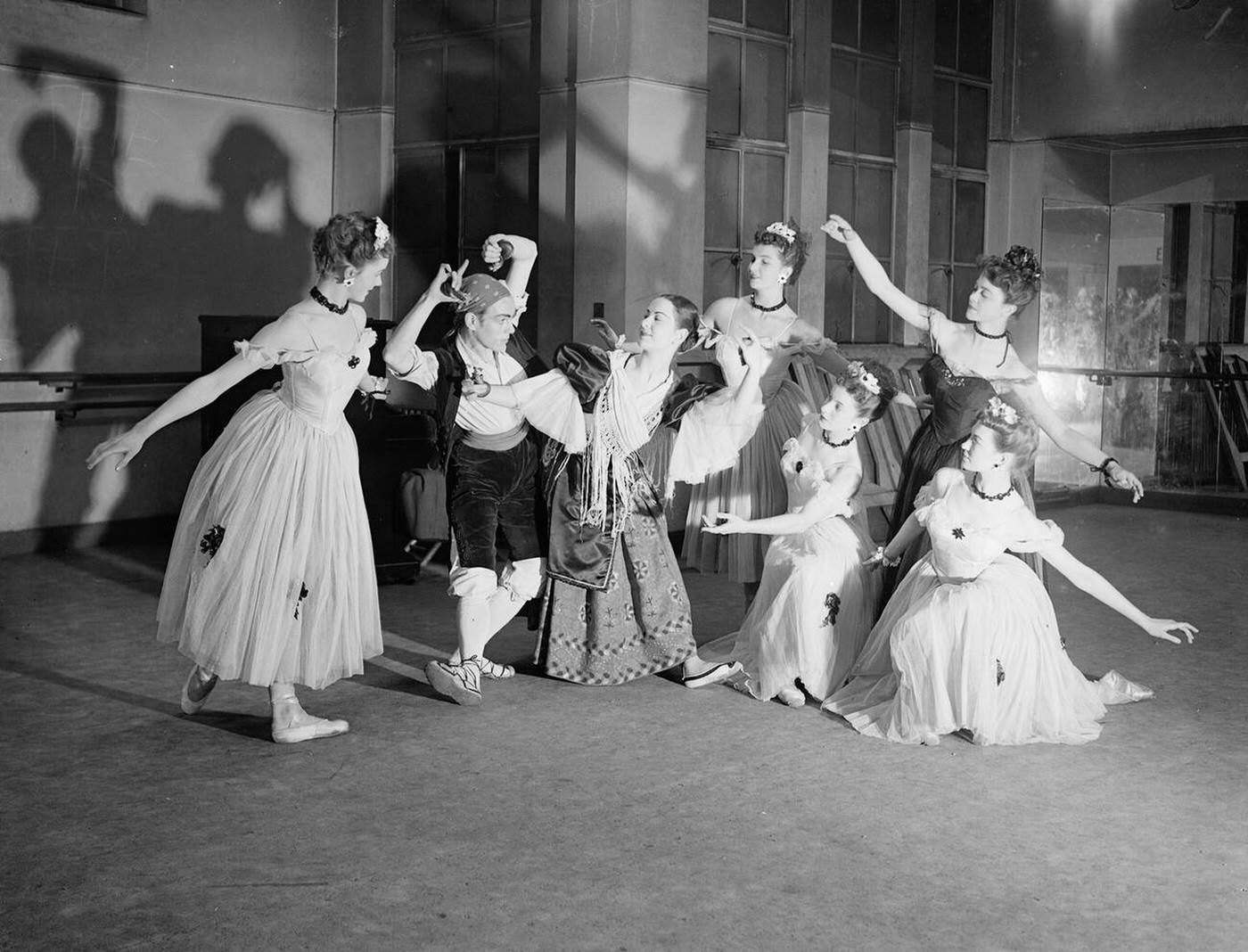 #40 Sadler’s Wells Ballet rehearsing for the Vic-Wells Costume Ball, London, 1940s.