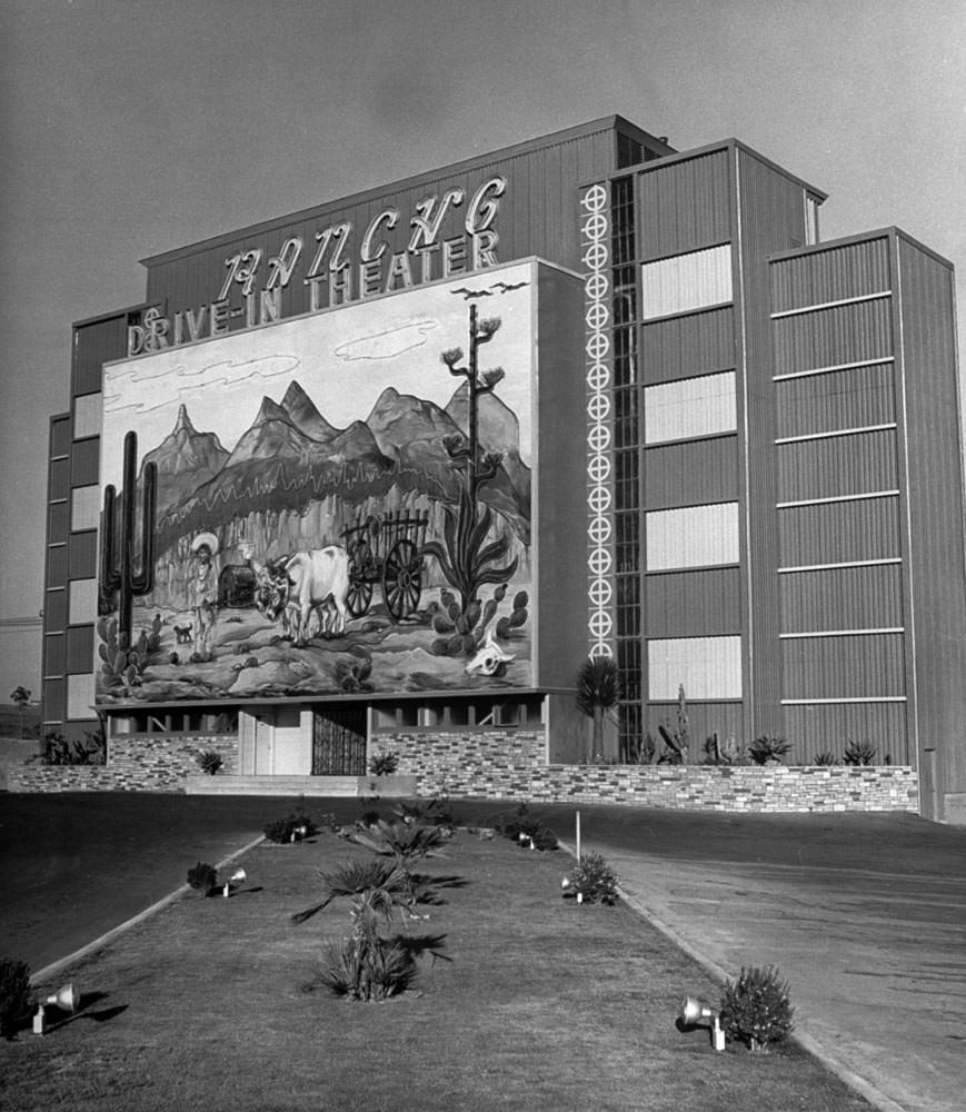 #14 Rancho Drive-in Theater, San Francisco, 1948