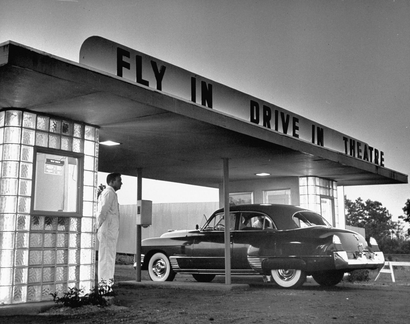 #3 Customers arriving by car at a ‘fly-in drive-in’ theater, New Jersey, 1949