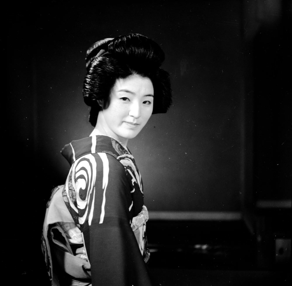 #2 A Japanese Geisha wearing a kimono, 1950s.