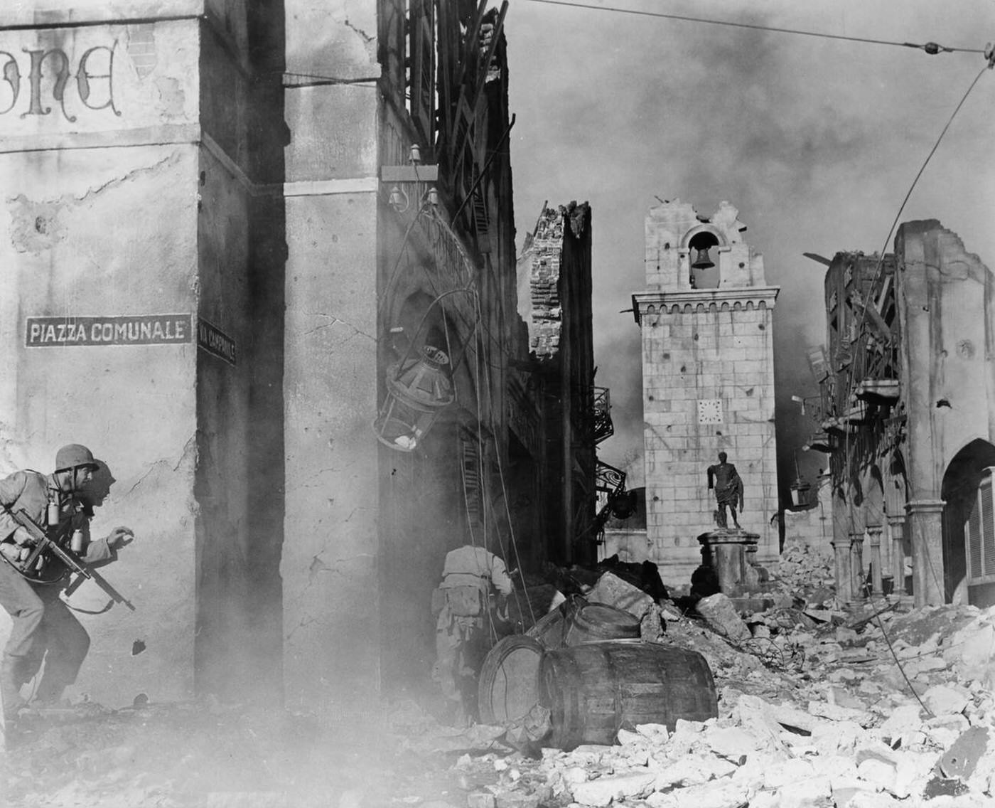 #55 Scene from *Story of G.I. Joe*, 1945.