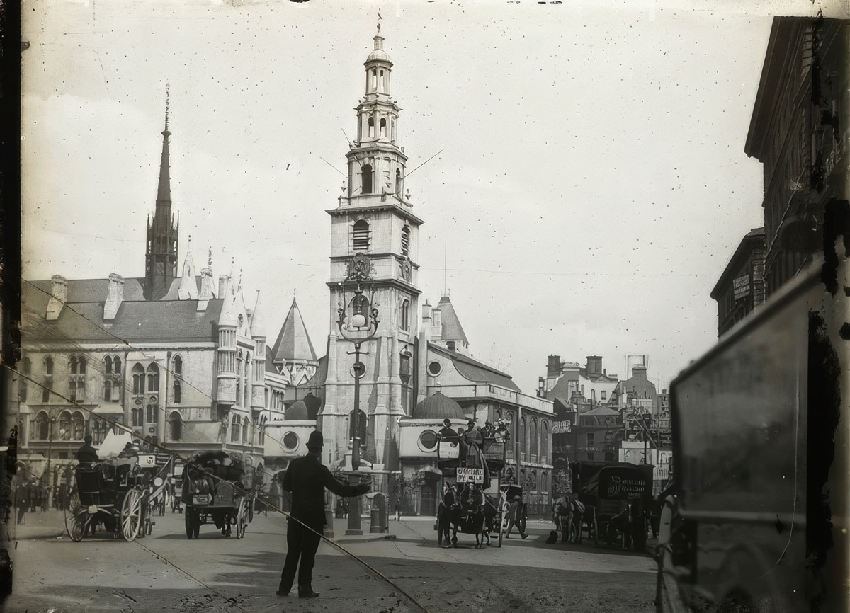 #1 St Clement Danes, c. 1900