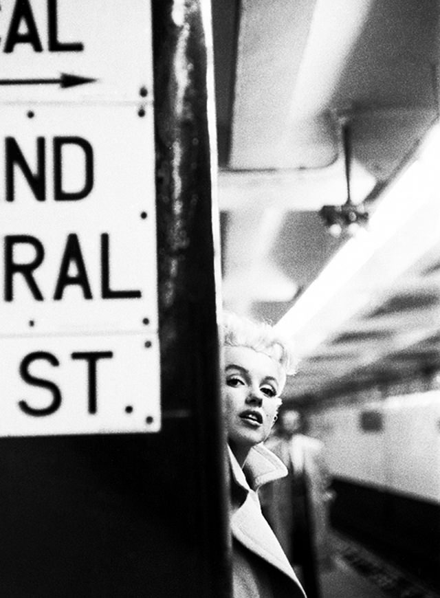 Marilyn Monroe in New York: A Week in 1955 Through Ed Feingersh’s Lens Celebrities