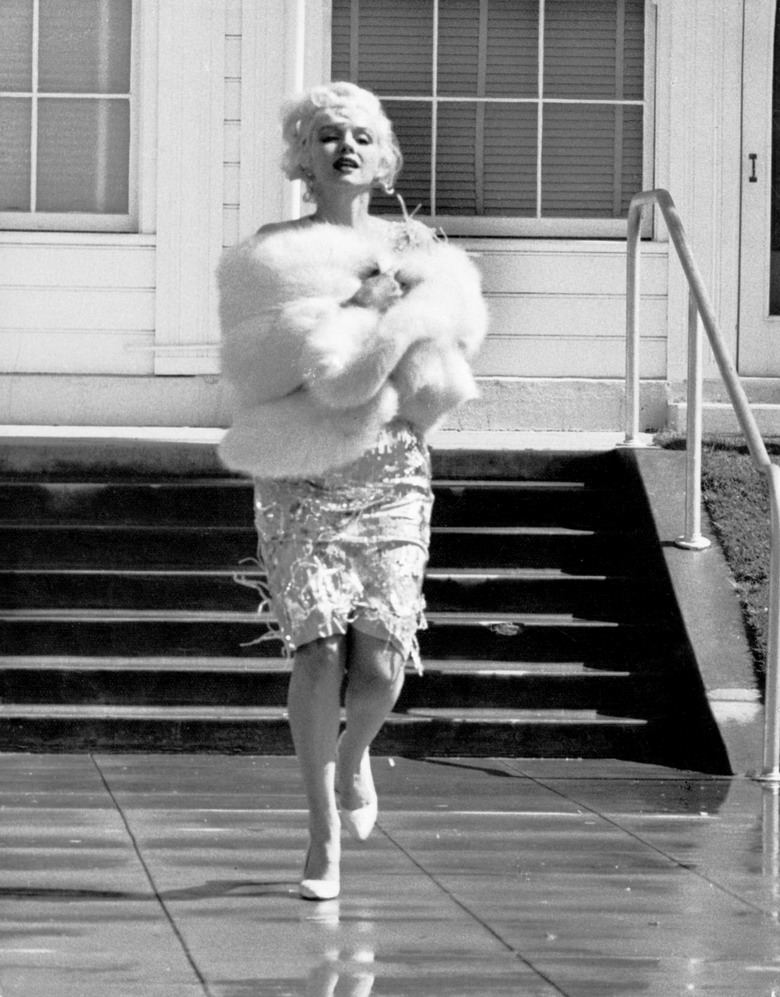 Marilyn Monroe’s April 1959 Photoshoot for ‘Some Like It Hot’ Celebrities
