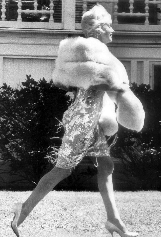 Marilyn Monroe’s April 1959 Photoshoot for ‘Some Like It Hot’ Celebrities
