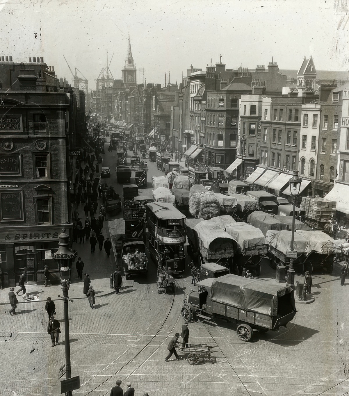 Whitechapel Hay Market looking towards Aldgate, 1920