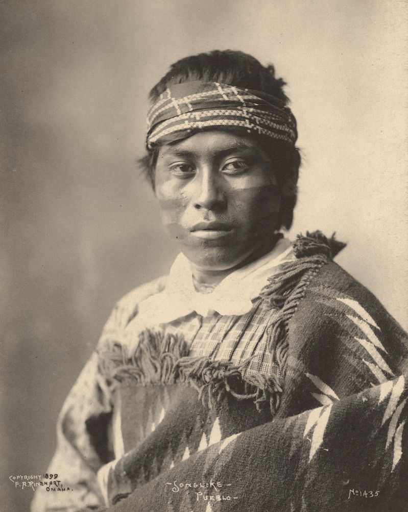 #77 Songlike, Pueblo.