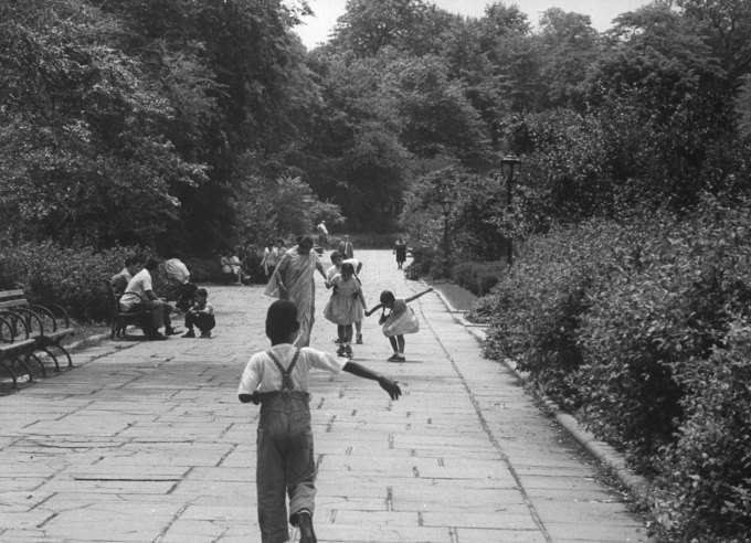 #19 Scene in Central Park, 1961