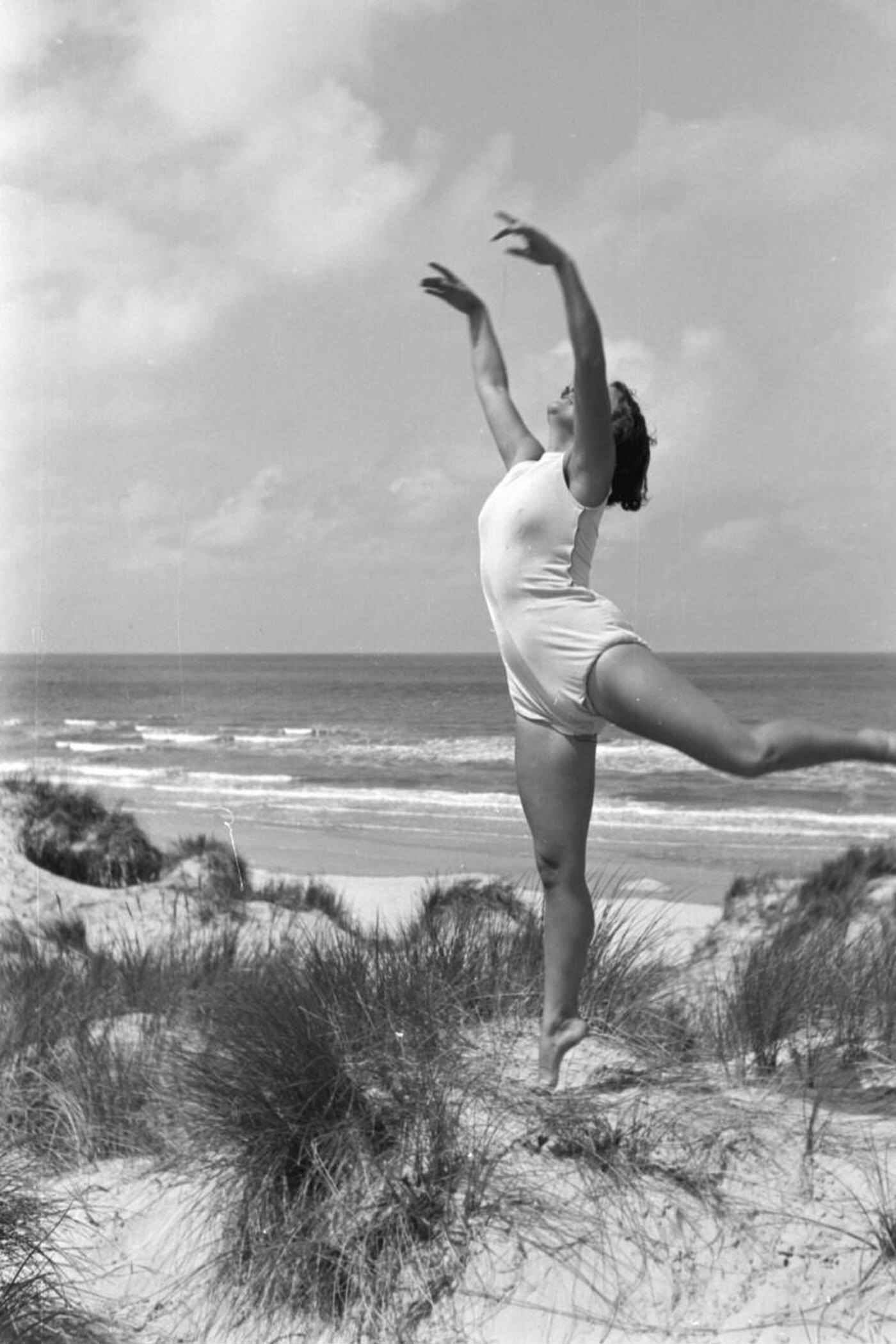 #27 Vacationers on Norderney beach, Germany, 1930s.