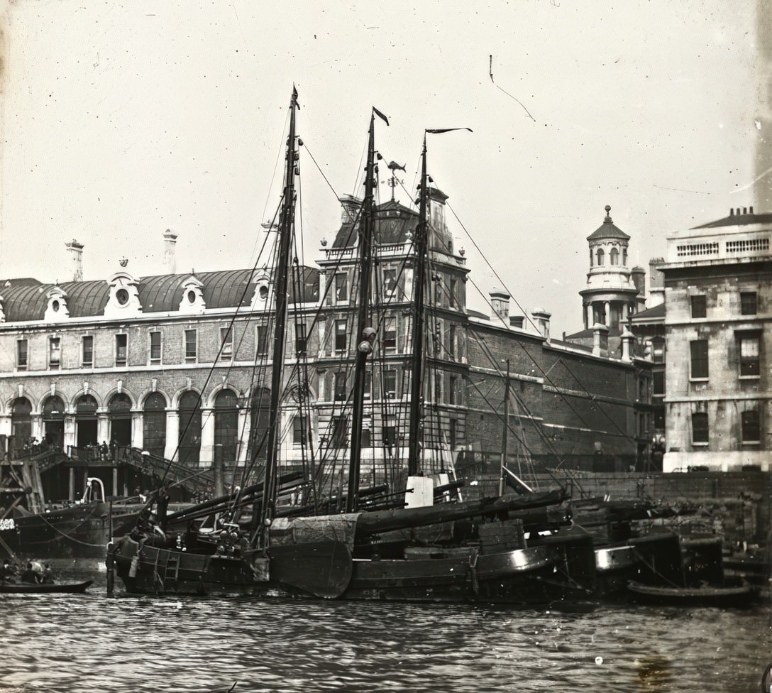 #3 Billingsgate Market, 1910s