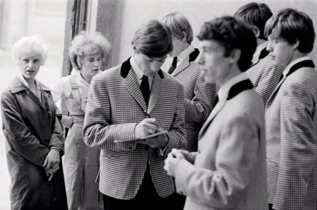 Before the Fame: Philip Townsend’s Early Photos of The Rolling Stones (1962) Music