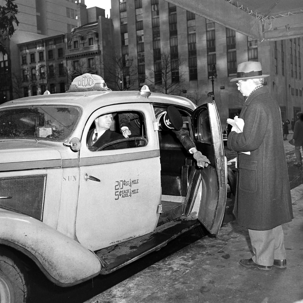 #6 Scene in New York City, 1944.