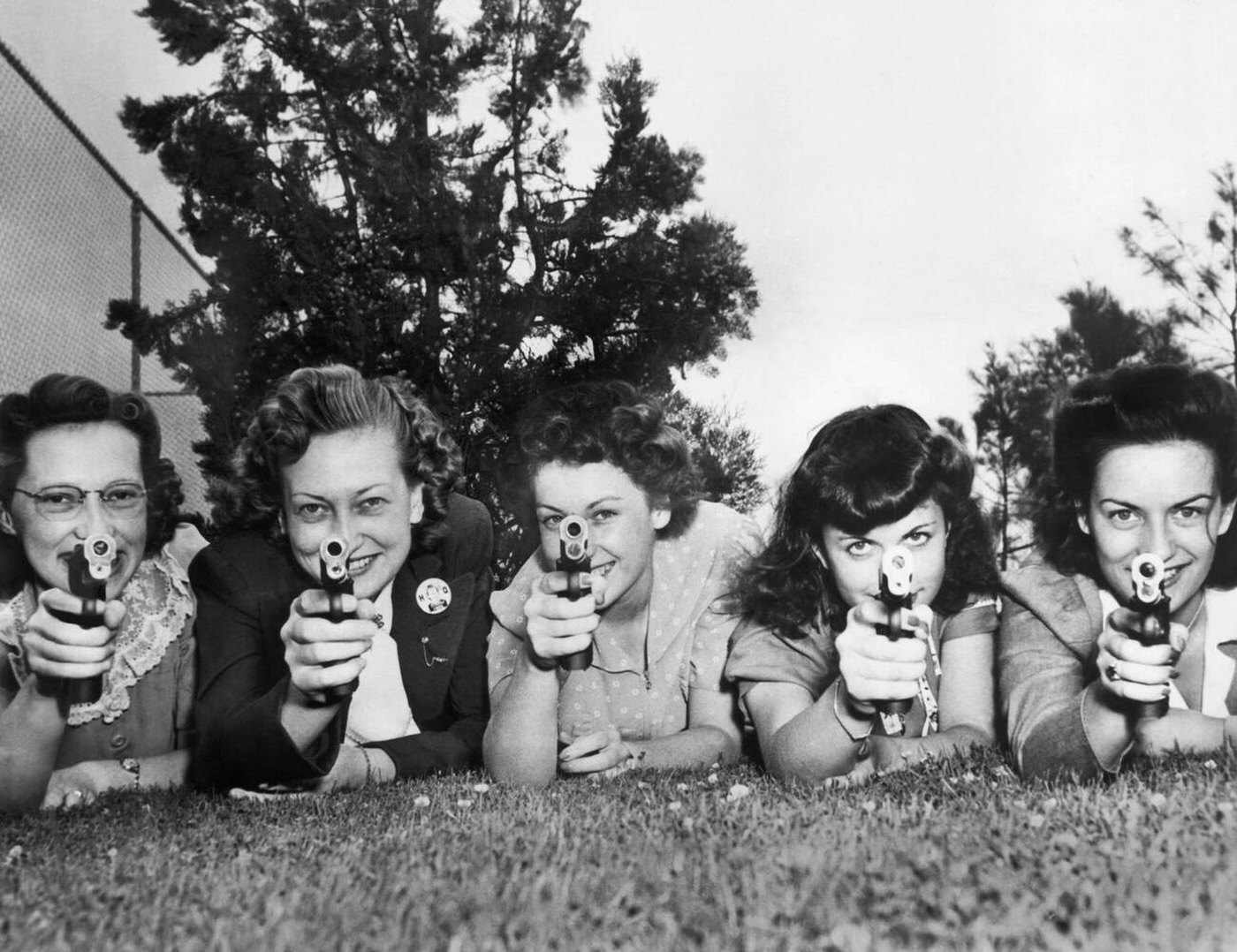 #122 Women taking firearms training, 1942