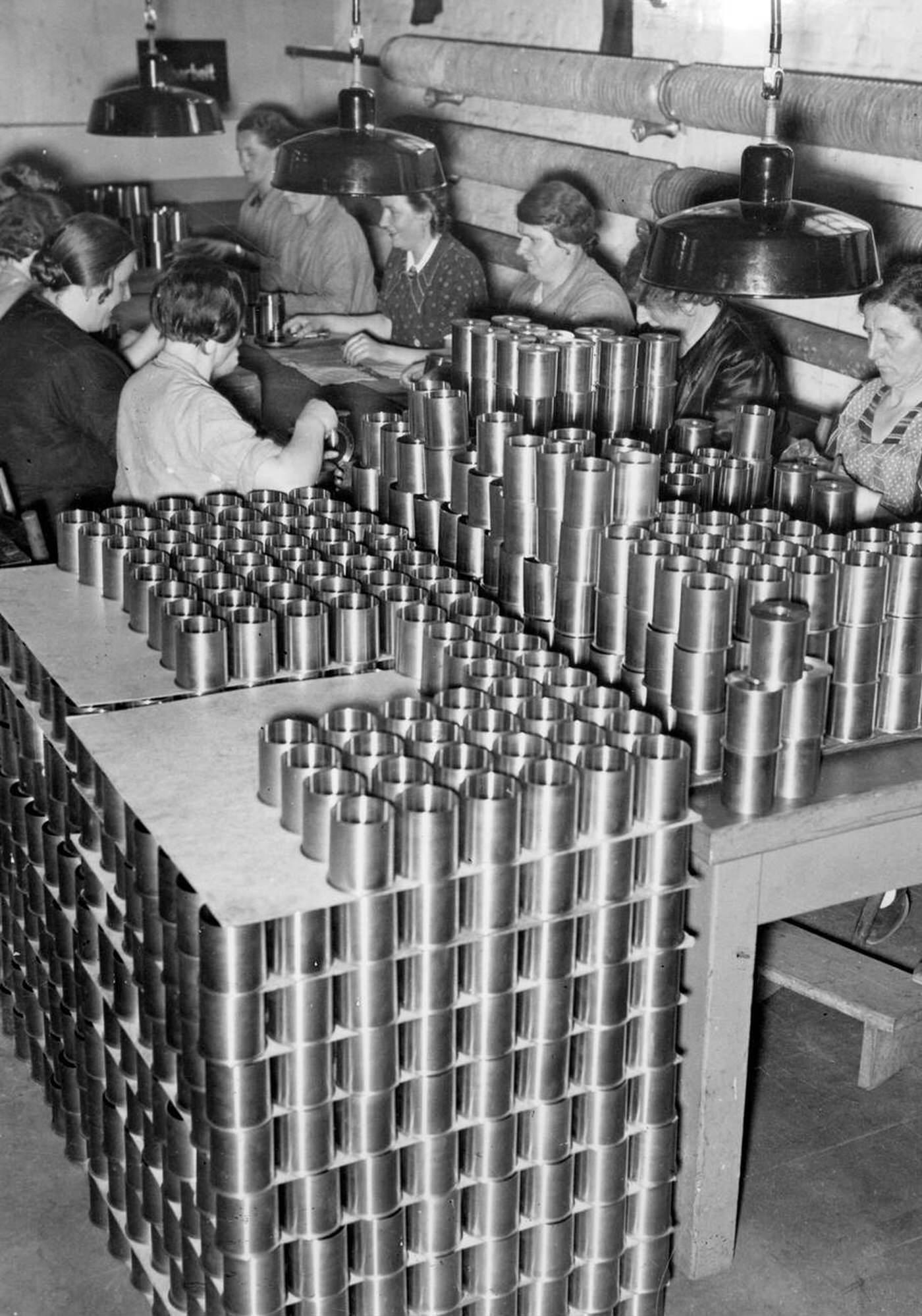 #136 Women working in the defense industry, 1943