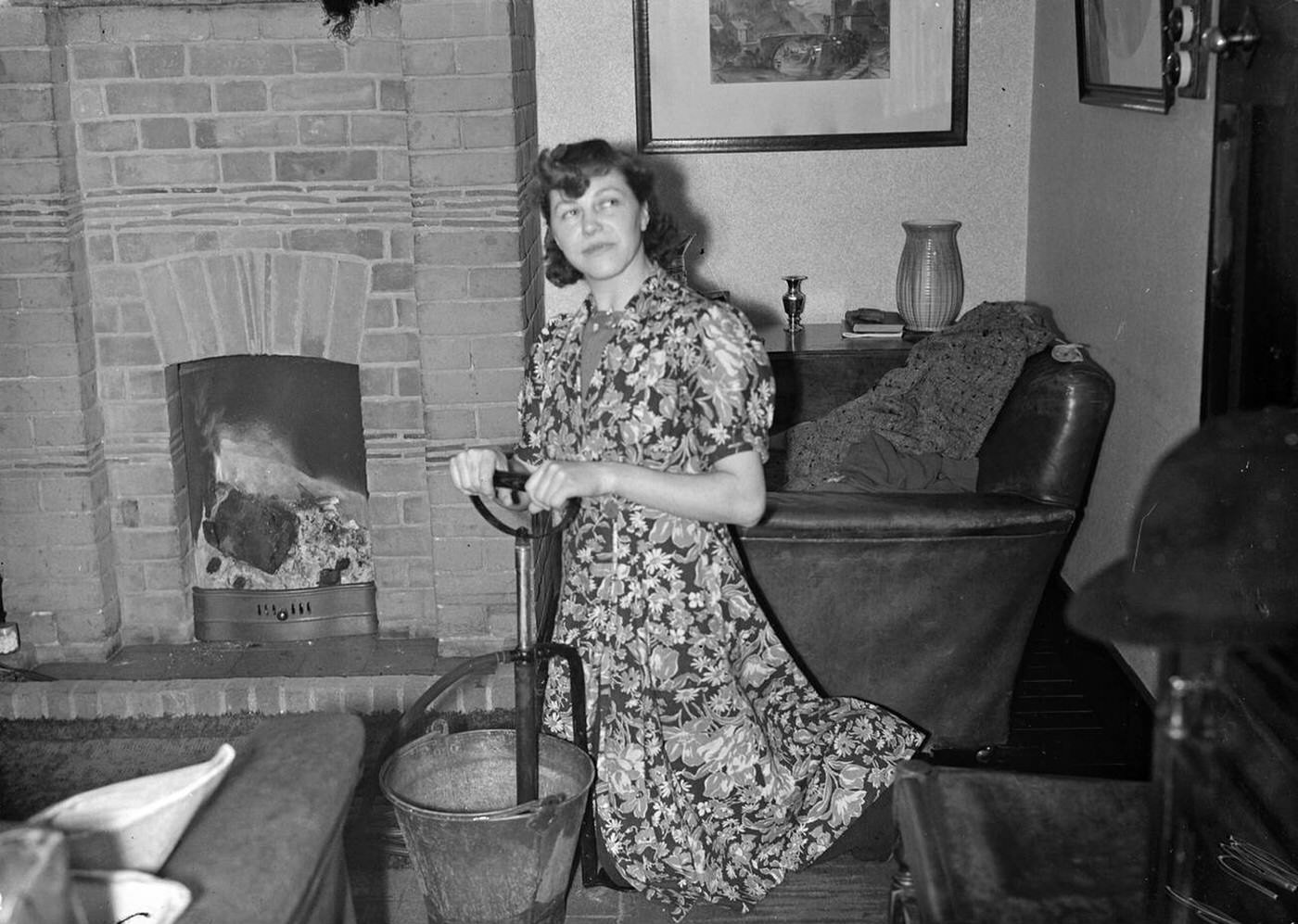 #142 Housewives extinguishing incendiaries, World War II