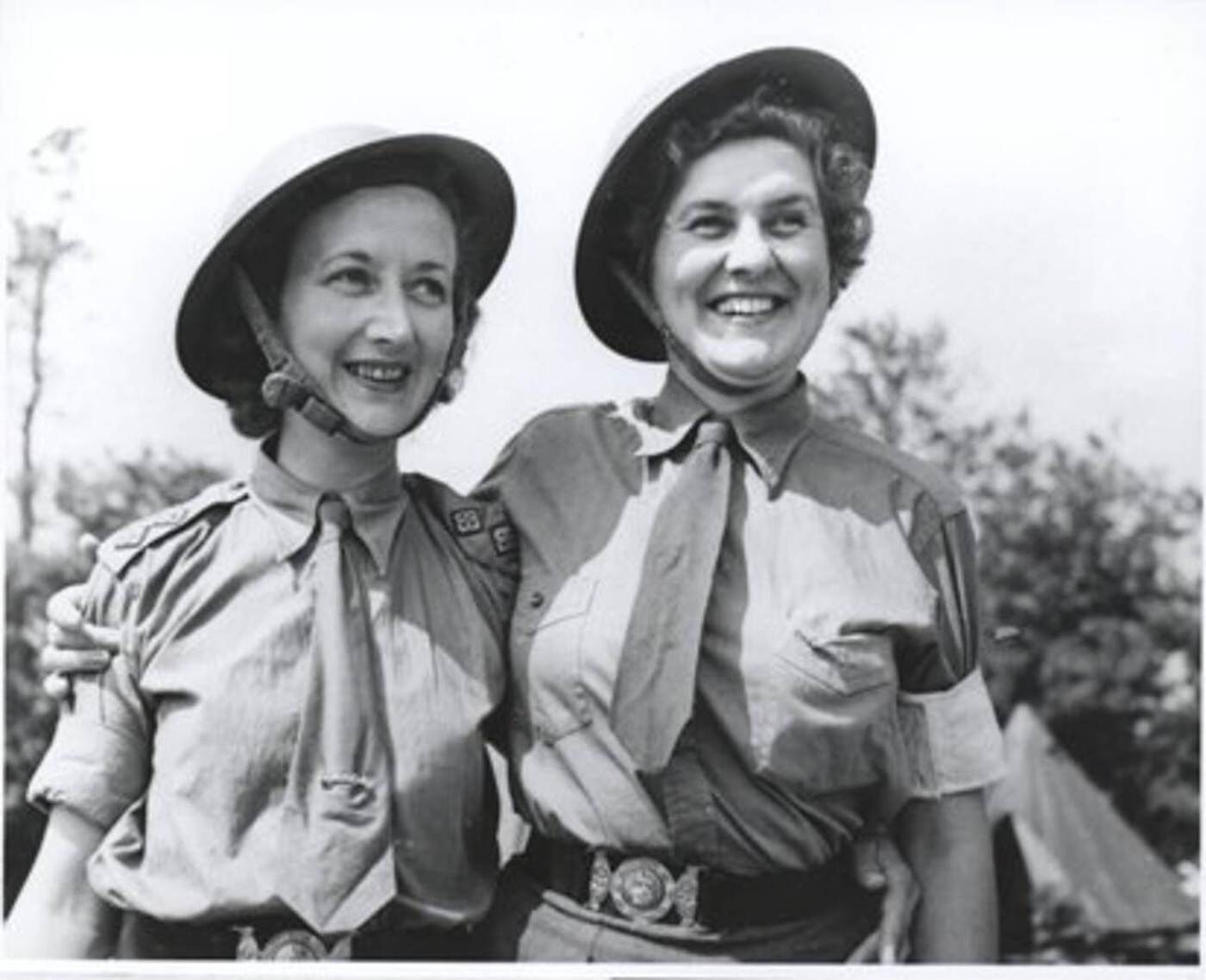 #176 Nursing sisters, World War II