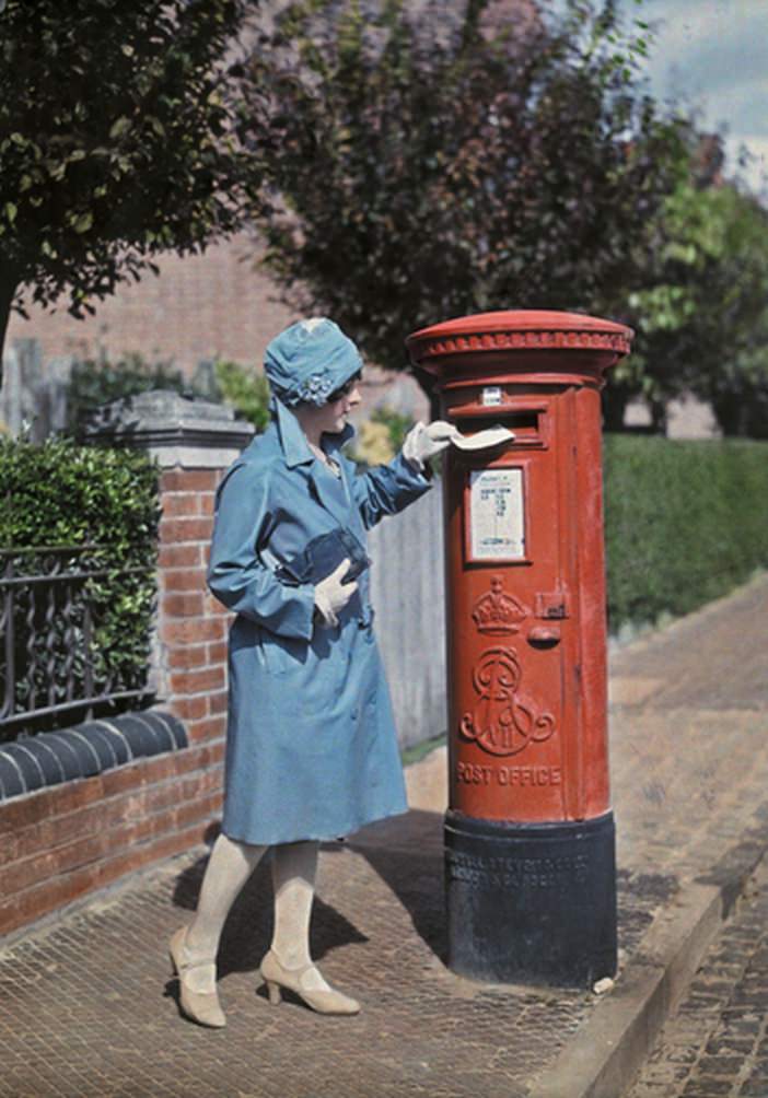 #3 A young woman mails a letter at the pillar box in Oxford, 1928.