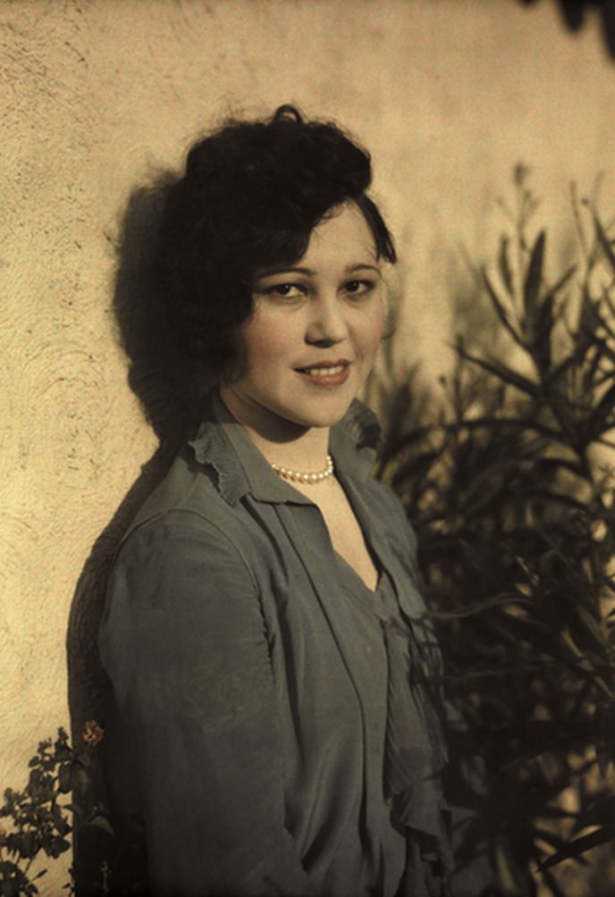 #5 A young Mexican woman in Brownsville, Texas, late 1920s.