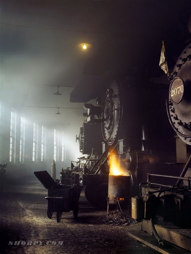 #7 Roundhouse at the Chicago and Northwestern Railroad yard, Chicago. December 1942. 4×5 Kodachrome transparency by Jack Delano.