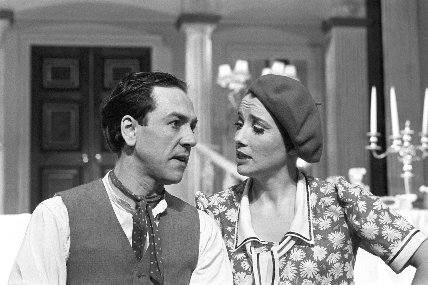Robert Lindsay and Emma Thompson during rehearsals for ‘Me and My Girl’, 1985.